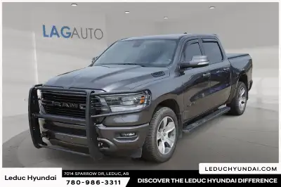 2020 Ram 1500 Sport Experience the Ram 1500 Sport with only 257386 km on the odometer. Finished in a...