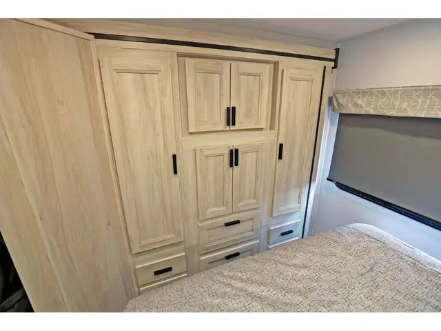 2024 Forest River Sunseeker 3250 2 extension 2024 + lit superpos in RVs & Motorhomes in Laval / North Shore - Image 25