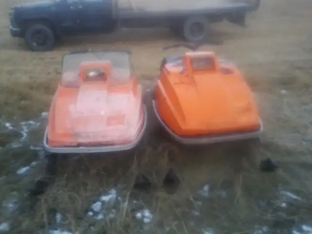 NUMEROUS.SLEDS.FOR.SALE.READ.BELOW.CALL.780.240.9380. in Snowmobiles in Edmonton - Image 15