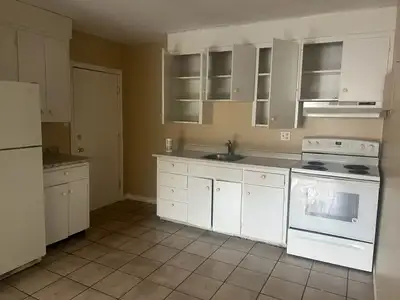 Moncton 139 Elmwood  2 Bedroom Apartment for rent with 1 parkin, View more