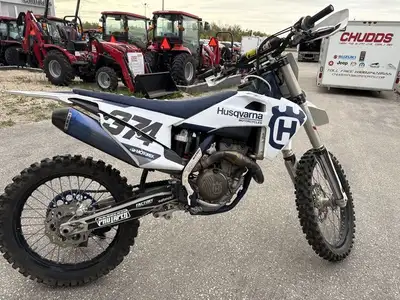 CONSIGNMENT SALE! This Husqvarna motocross bike is in very good condition and has been well maintain...