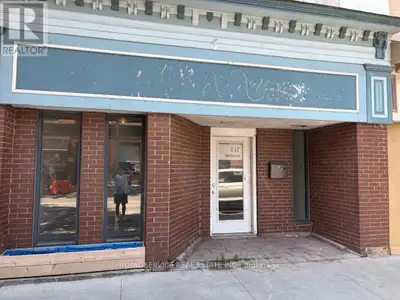 1364 Square feet in Downtown Cobourg/ Steps from the King Street. Gross rent is $2500.00 per month p...