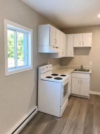 Excellent location on bustling Portland Street in the heart of downtown Dartmouth! These one bedroom... (image 4)