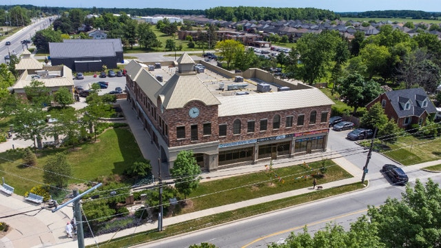 Very Large One Bedroom Condo Style Binbrook Village Centre | Long Term ...