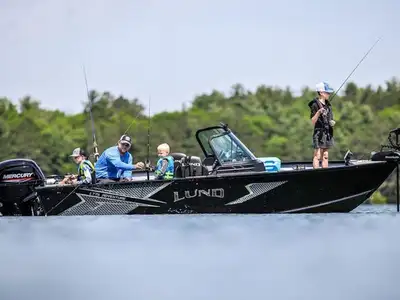 BOAT SHOW SAVINGS JUST GOT BETTERPictures to follow SOME FUNN ADDED FEATURES Adventure Xlt Package (...