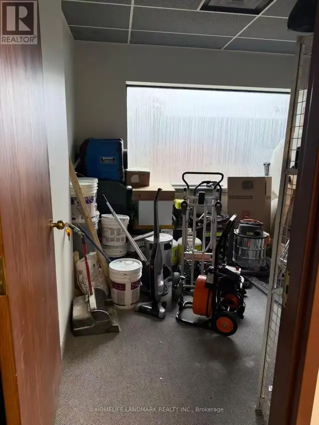 MAIN - 940 SHELDON COURT Burlington (Industrial Burlington), Ont in Commercial & Office Space for Rent in Oakville / Halton Region - Image 9