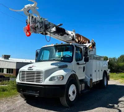 2016 Freightliner Altec DC47-TR Digger Derrick - 1228 Cummins 6.7L Diesel Automatic 75,000 Miles Alt...