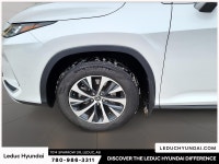 2021 Lexus RX 350 Experience the Lexus RX 350 with just 67974 km, finished in a sharp White exterior... (image 7)
