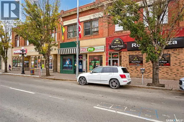 220-222 Main STREET N Moose Jaw, Saskatchewan in Commercial & Office Space for Sale in Moose Jaw - Image 9