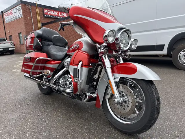 2008 Harley-Davidson CVO Electra Glide Ultra ~ ULTRA CVO ~ 110CI in Sport Touring in City of Toronto - Image 5