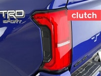 NO ACCIDENTS / CLEAN CARFAX / 1 OWNER / Brake Assist, Auto Dimming Rearview Mirror, Front Heated Sea... (image 9)