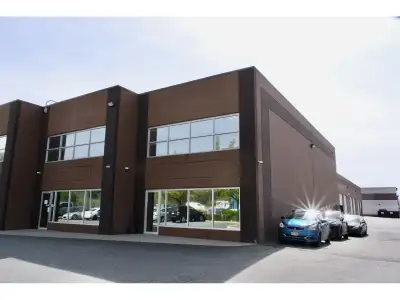 Unique opportunity to own two (2) side-by-side industrial units in the growing City of Mission, with...