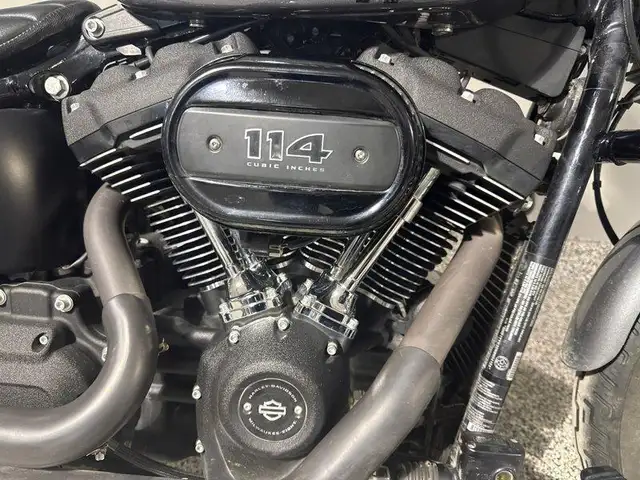 2022 Harley-Davidson FXBBS - Street Bob 114 in Street, Cruisers & Choppers in Edmonton - Image 4