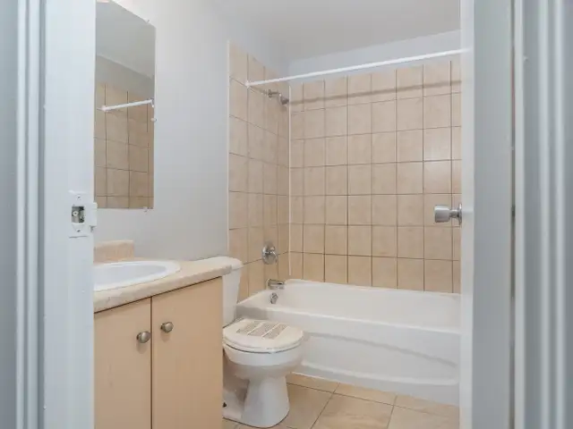 Tillsonburg Studio Apartment for Rent: in Long Term Rentals in Norfolk County - Image 20