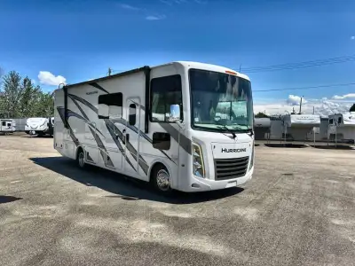 Thor Motor Coach Hurricane Class A gas motorhome 29M highlights: Full-Wall Slide 39in.in. Living Are...