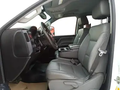 2019 Chevrolet SILVERADO 2500HD 4WD Crew Cab 167.7 Work Truck, View more