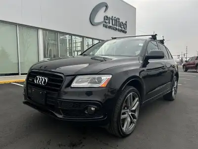 Experience performance and refinement in this 2015 Audi SQ5, a premium sport SUV that blends sharp s...