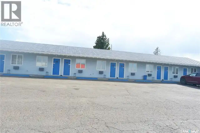 143 Railway AVENUE Coronach, Saskatchewan in Commercial & Office Space for Sale in Moose Jaw - Image 7