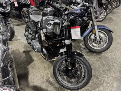 2015 BMW R nineT Sport EXCELLENT CONDITON 16,239 KM ADDITIONAL DETAILS - Bike has original Ace Cafe...