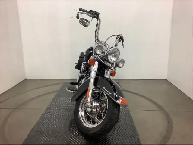 2016-Harley-Davidson FLSTC in103 in Heritage Softail Classic in Street, Cruisers & Choppers in City of Toronto - Image 10