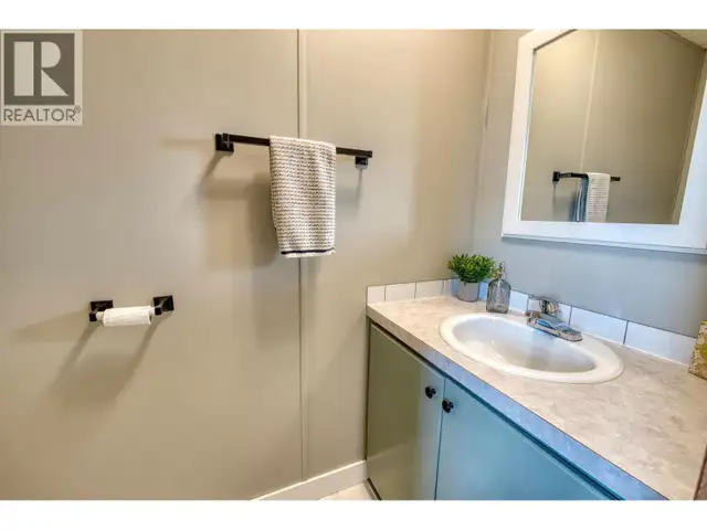 11075 257 ROAD Fort St. John, British Columbia in Houses for Sale in Fort St. John - Image 20