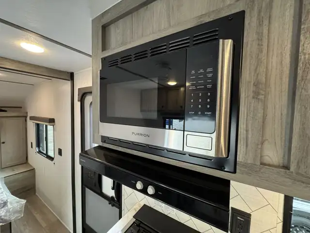 2026 ,Sun Lite,Sunset Park RV 25DB LTD in Travel Trailers & Campers in Kamloops - Image 12