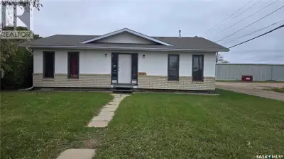 Looking for a great starter home or an investment property? This 1280 square foot home has two bedro...