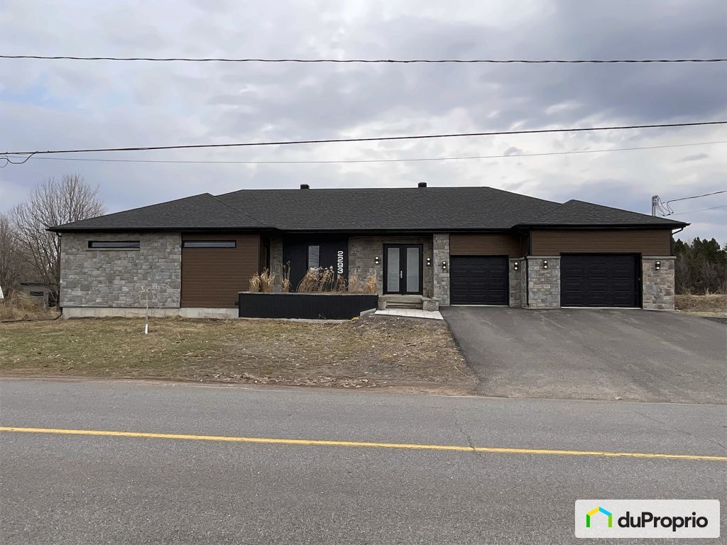 $979,000 - Bungalow for sale in St-Nicolas — photo 2