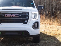 The 2021 GMC Sierra 1500 AT4 is where premium design meets uncompromising performance. Built for adv... (image 3)