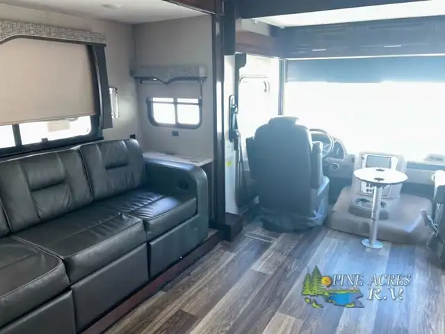 2018 Forest River RV Georgetown 7 Series 34P7 only 12 k Miles in RVs & Motorhomes in Moncton - Image 67