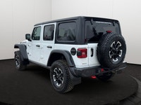 SPECIAL OFFER! Cloth Low-Back Bucket Seats, Remote Start System, Heated Front Seats, Heated Steering... (image 3)
