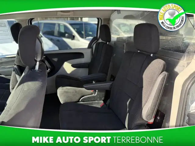 Dodge Grand Caravan Familiale 4 portes SXT 2014 in Cars & Trucks in Laval / North Shore - Image 21