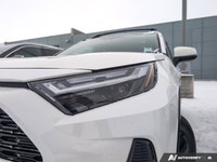 The pre-owned 2022 Toyota RAV4 Hybrid SE is a fuel-efficient and versatile SUV designed for drivers... (image 8)