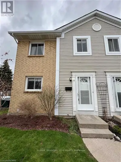 16 - 38 ELMA STREET St. Catharines (Lakeport), Ontario