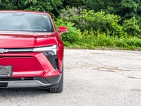 Electric engine with automatic transmission | Heated steering wheel for winter comfort | Adaptive cr... (image 4)