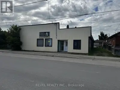 Exceptional income-producing commercial investment opportunity! This highly efficient and versatile...