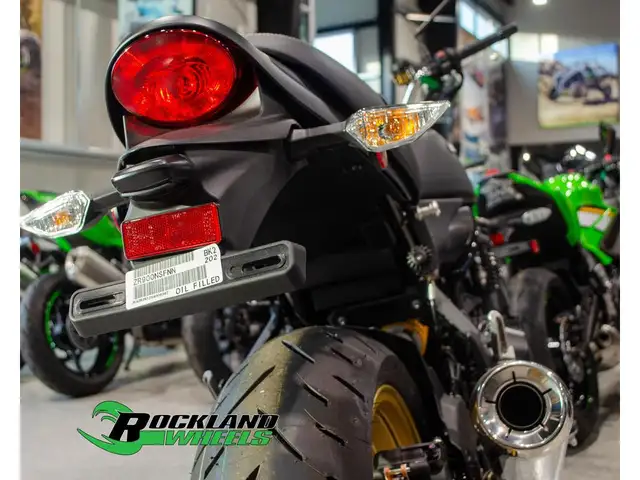 2025 Kawasaki Z900RS SE in Sport Touring in Ottawa - Image 4
