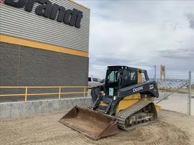 Hours: 3452 | Location: Saskatoon, SK, CA | Booms: Self-Leveling; Buckets: General Purpose Bkt; Oper...