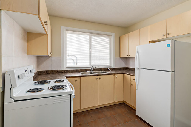 Apartments for Rent In Downtown Edmonton - Steven Manor - Apartm in Long Term Rentals in Edmonton - Image 2
