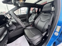 If you're looking for a compact SUV that doesn't compromise on features or adventure, the 2025 Jeep... (image 6)