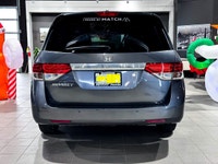 High-Value Options: Leather EX-L Trim Back-Up Camera 8 Passenger Heated Seats Navigation This 2016 H... (image 4)