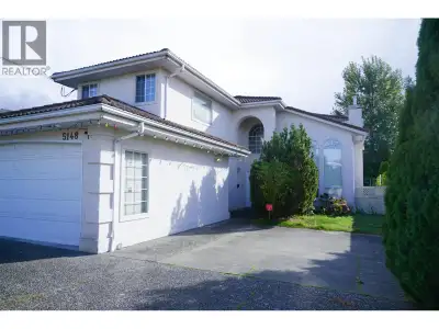 Features & Appliances: Fridge, stove, oven, dishwasher, washer & dryer. Spacious and bright home, fu...