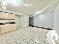 ** OPEN 24/7 - CALL: 437-561-9900 ** 1 Bedroom + Den, 1 Bathroom, Near Parks, Public Transportation,... (image 5)