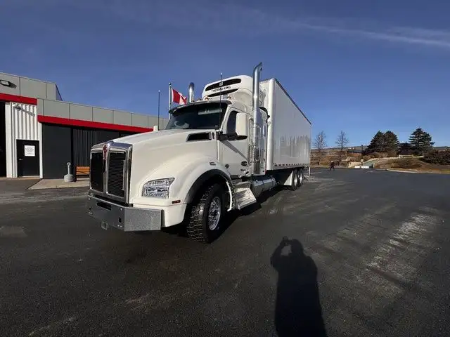 2025 Kenworth T880 in Heavy Trucks in Moncton - Image 3