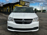 The 2015 Dodge Grand Caravan SXT is a versatile minivan designed to deliver family-friendly comfort,... (image 7)