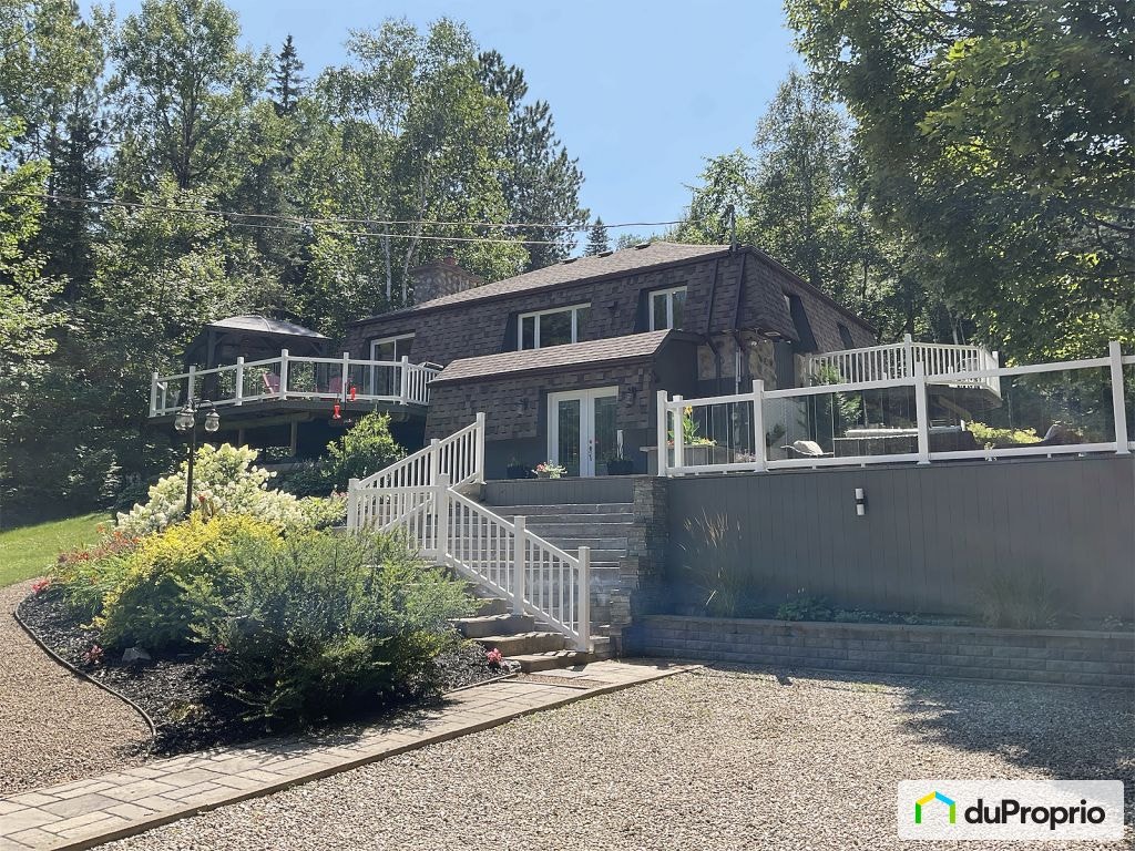 $777,000 - 3 Storey for sale in St-Côme — photo 2