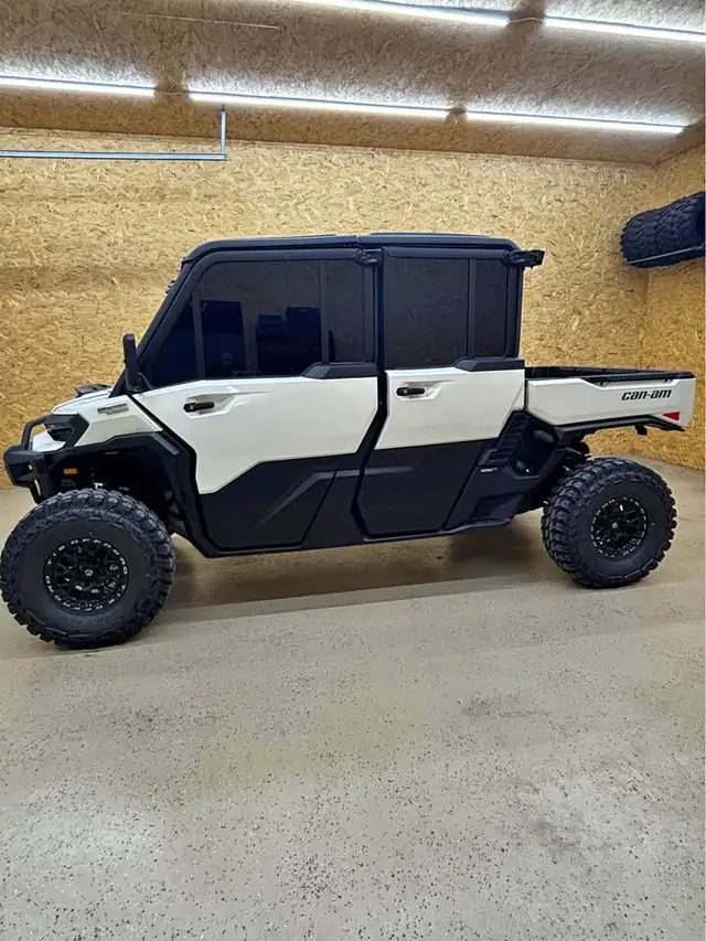 2026 CANAM DEFENDER LIMITED HD11-WHITE! in ATVs in Dartmouth - Image 5