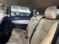 **SUMMER SPECIAL!** FEATURING : AWD, BIG TOUCHSCREEN INFOTAINMENT, HIGHLY EQUIPPED, VERY CLEAN! FINI... (image 7)