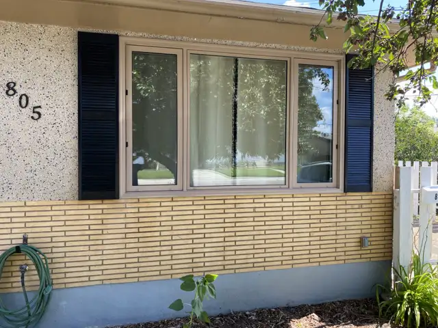 Quiet Spacious Northside Duplex