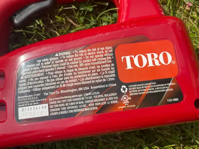Toro 112-1566 8" Cordless Grass Trimmer weed wacker - READ NOTE in Lawnmowers & Leaf Blowers in City of Toronto - Image 7